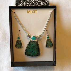 MixIt Jewelry set